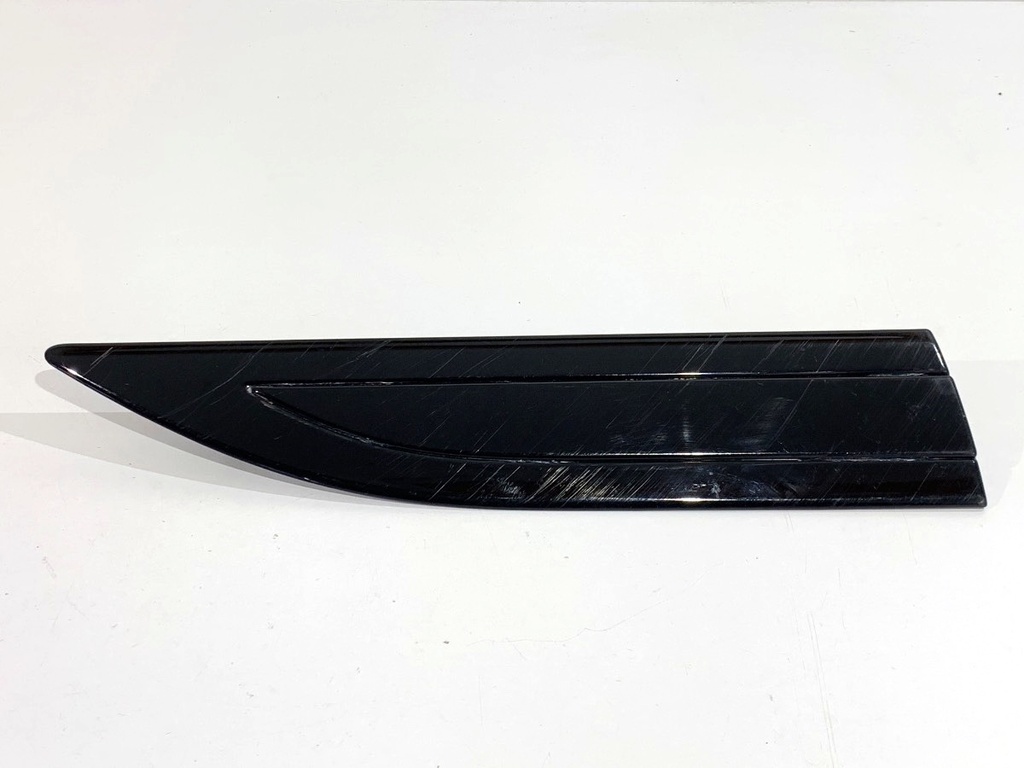 [STARK-844929] Revestimiento de puerta delantera derecha Land Rover Range Rover Evoque (L551) 2018-2022