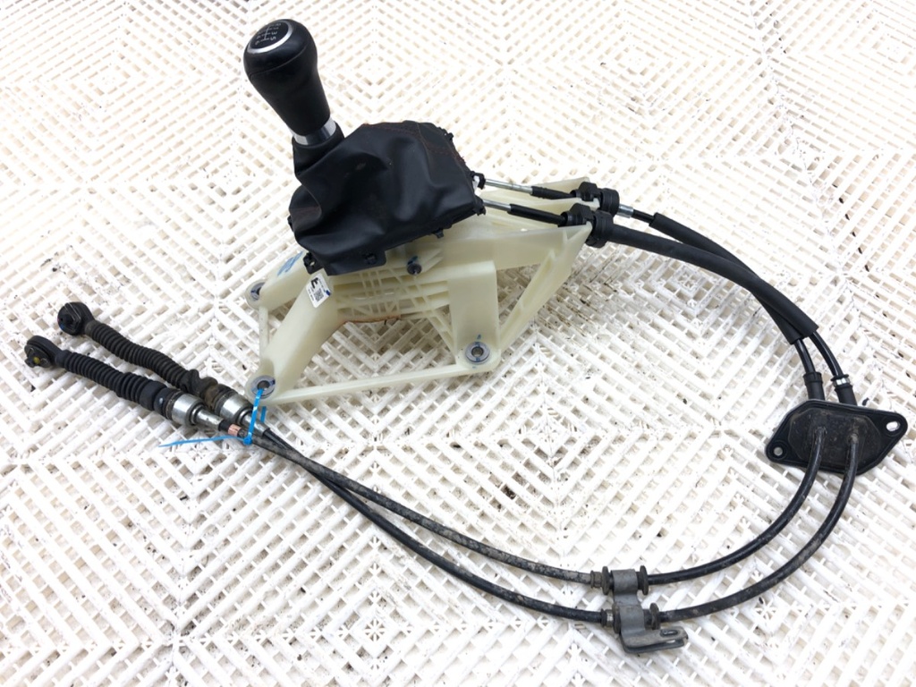 [STARK-846540] Palanca de cambios MAZDA 3 sedan (BM_, BN_) 2.0 88 kW gasolina 2013-2022