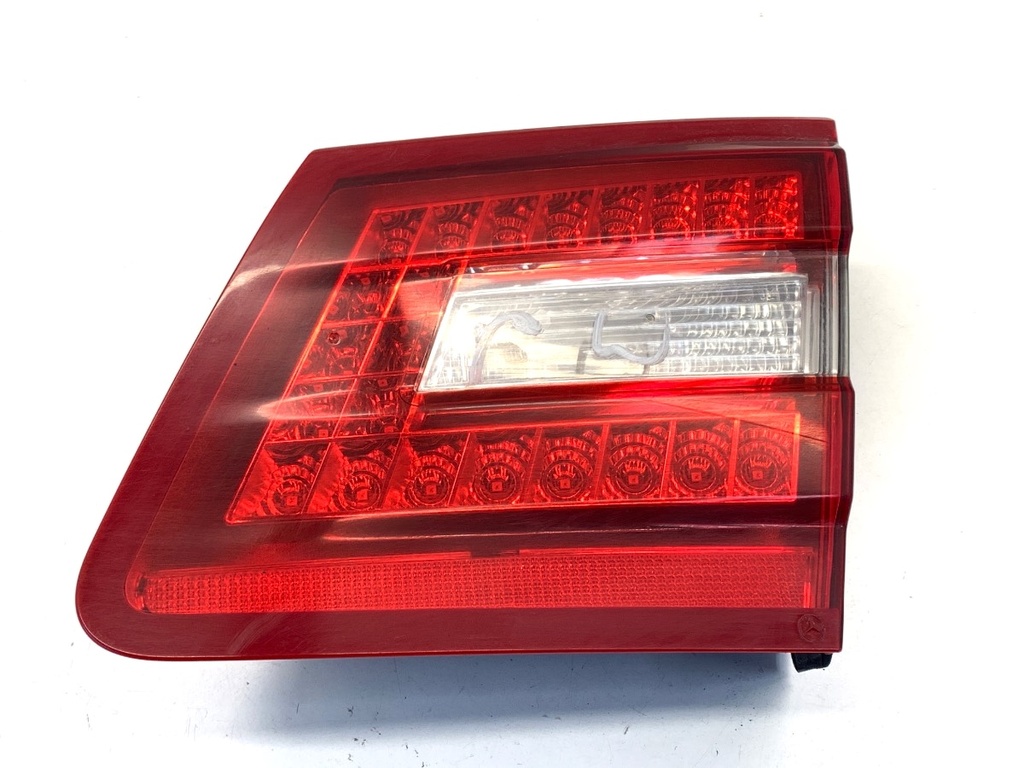 [STARK-848789] Piloto trasero derecho MERCEDES-BENZ CLASE E T-Model (S212) 2009-2016
