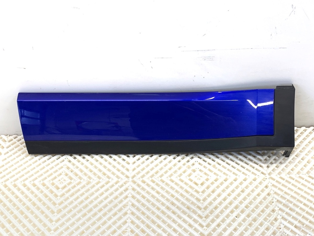 [STARK-849069] Panel de puerta trasera izquierda JAGUAR E-PACE (X540) 2017-2022