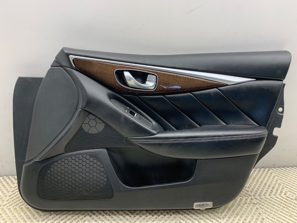 [STARK-851616] Panel de puerta delantero derecho INFINITI Q50 2013-2022