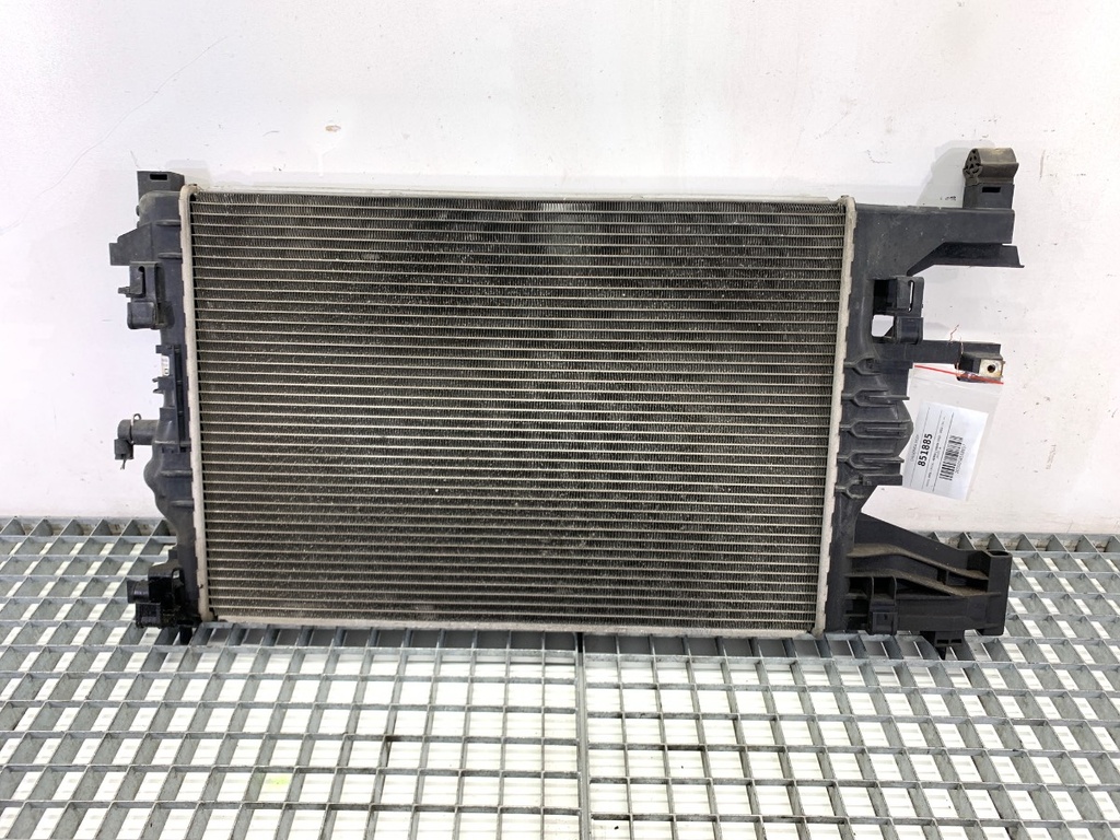 [STARK-851885] Radiador de agua OPEL ASTRA J sedan 2012-2022 1.4 LPG 103 kW