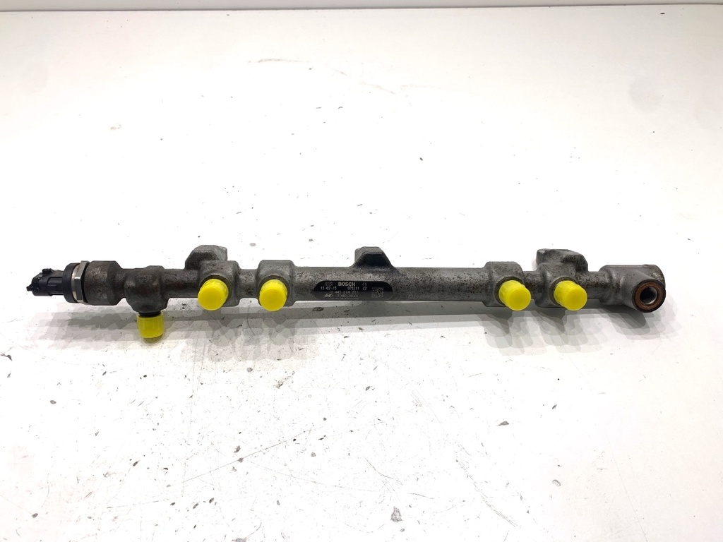 [STARK-855215] Riel de combustible HYUNDAI ix35 (LM, EL, ELH) 2.0 CRDi 4WD 135 kW
