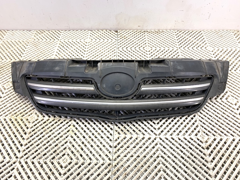 [STARK-855291] Rejilla de parachoques Toyota Corolla sedán (_E15_) 2006-2022