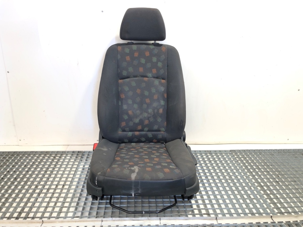 [STARK-858077] Asiento delantero izquierdo Mercedes-Benz Vito / Mixto (W639) 2003-2022