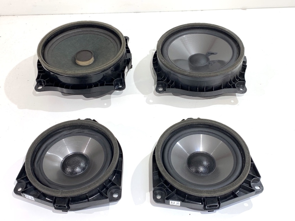 [STARK-862589] Altavoz LEXUS IS III (_E3_) 2013-2022