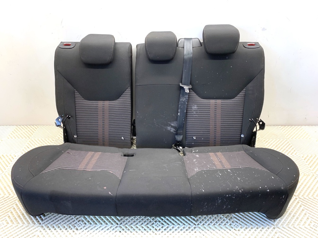 [STARK-863836] Asiento trasero segunda fila Ford KA+ III (UK, FK) 2014-2022