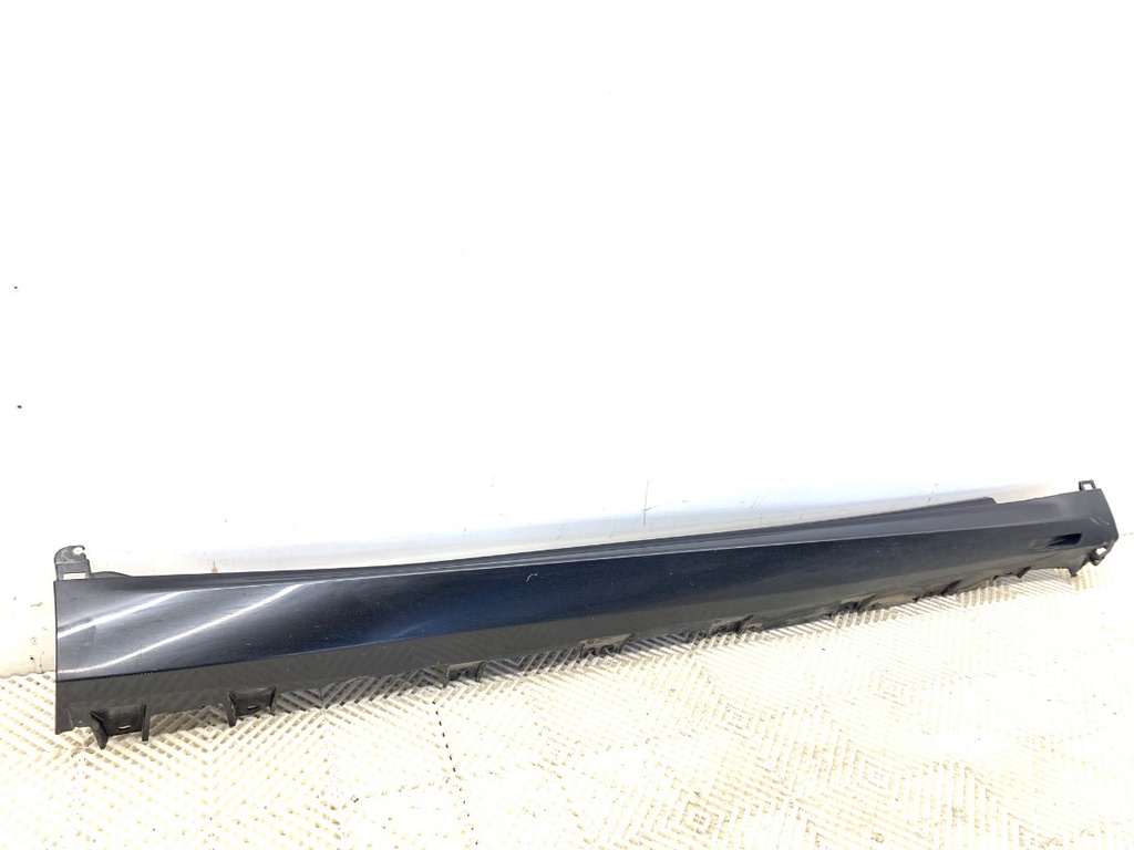 [STARK-864794] Tira de umbral derecha BMW X5 (G05, F95) 2018-