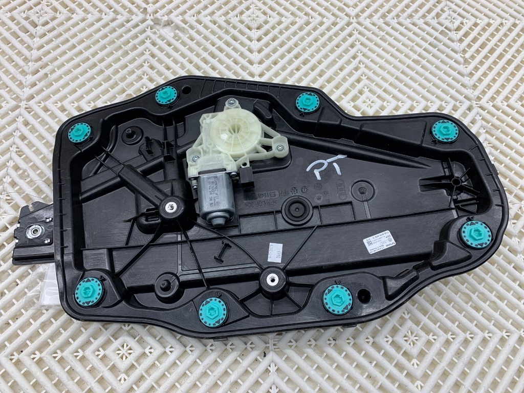 [STARK-865111] Elevador de ventanilla trasero derecho AUDI Q4 Sportback (F4N) 2021-2022