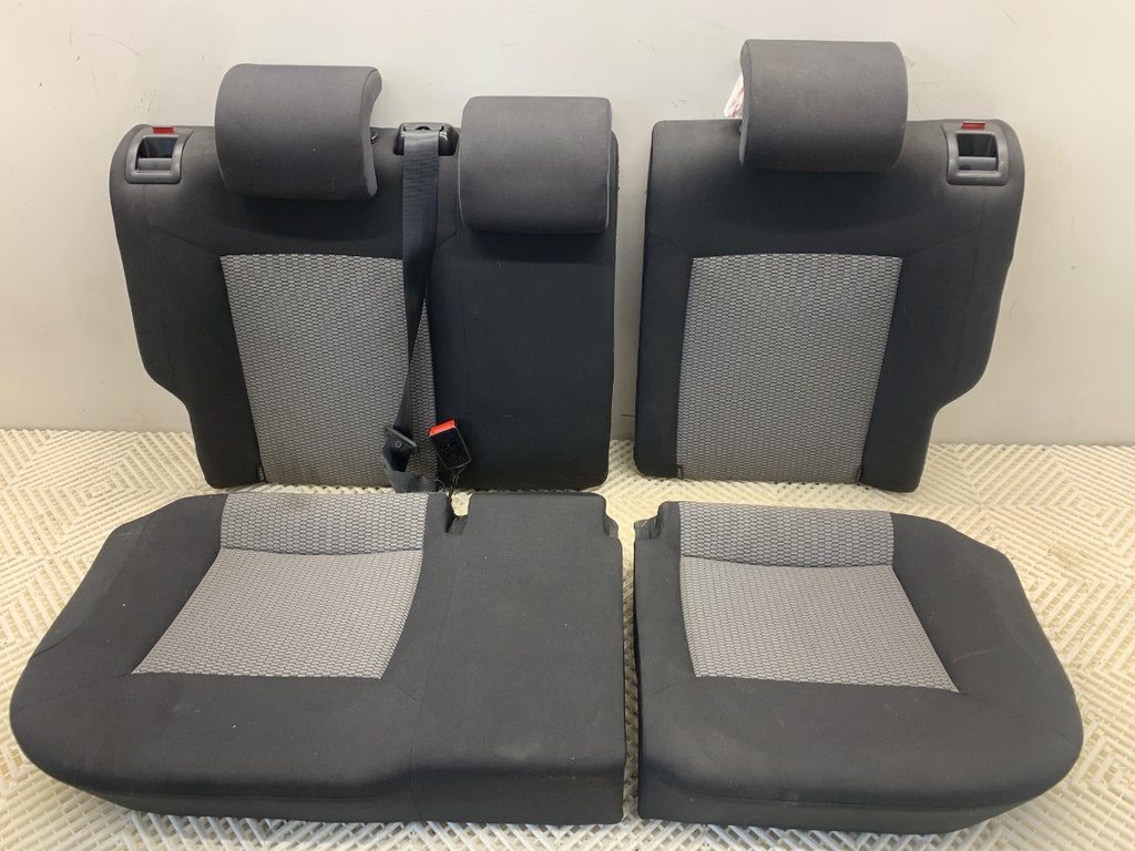 [STARK-867481] Asiento trasero segunda fila VW Polo V (6R1, 6C1) 2009-2022