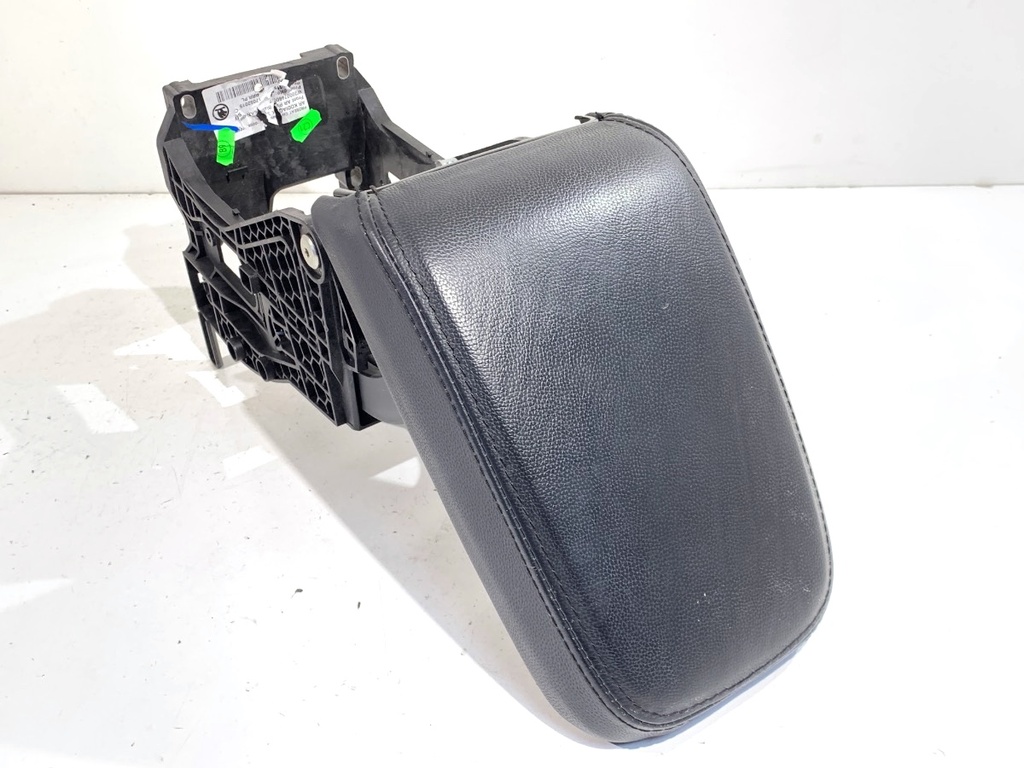 [STARK-867889] Reposabrazos SKODA KODIAQ (NS7, NV7, NS6) 2016-2022