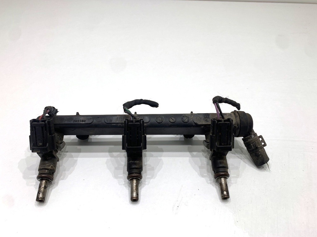 [STARK-870114] Riel de combustible SKODA FABIA III (NJ3) 1.0 55 kW 04C133313AH