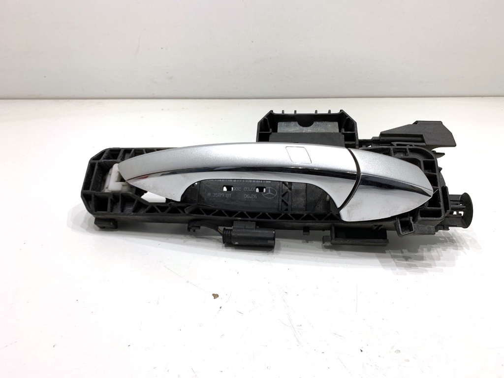 [STARK-871606] Manilla exterior de puerta delantera derecha Mercedes-Benz Clase GL (X166) 2012-2015