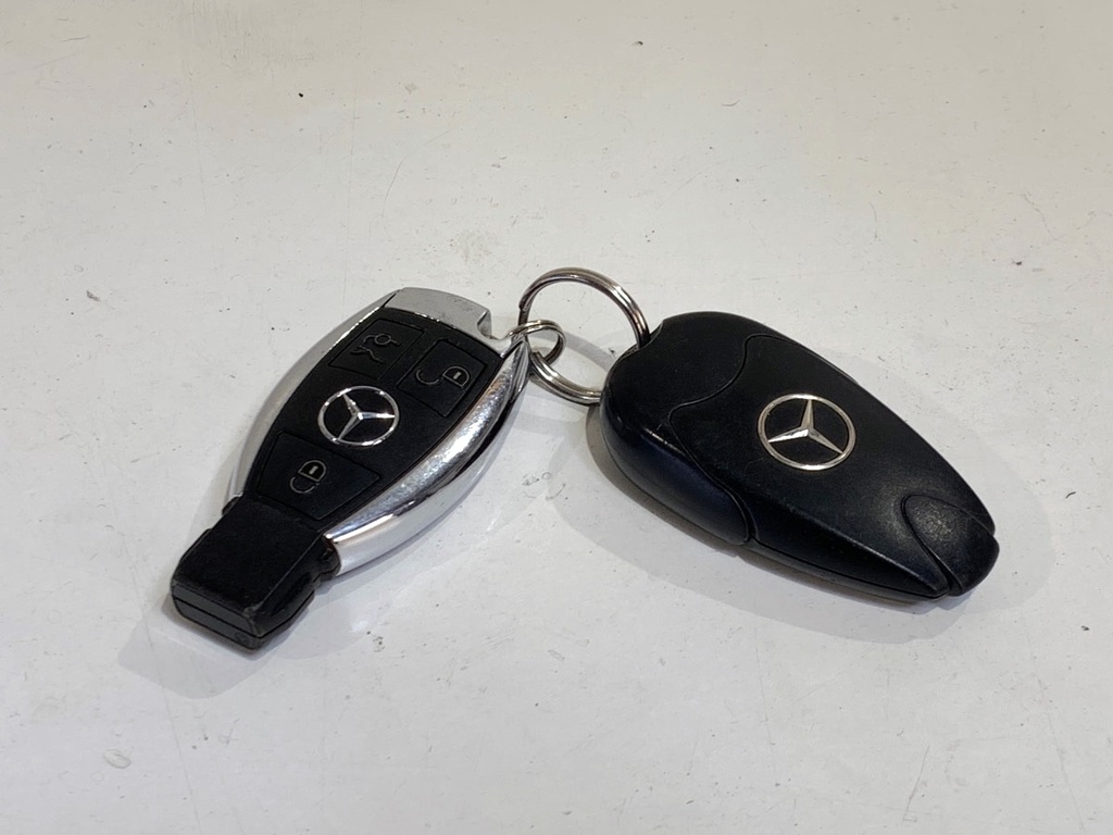 [STARK-871720] Llave de contacto MERCEDES-BENZ KLASA GL (X166) 2012-2015