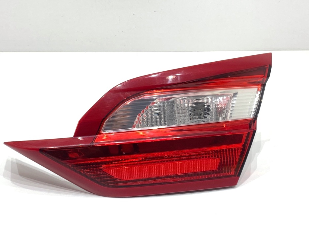[STARK-874431] Piloto trasero derecho FORD FIESTA VII (HJ, HF) 2017-2022