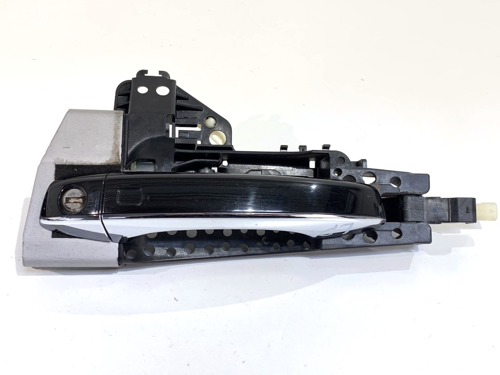 [STARK-875093] Manilla exterior de puerta delantera izquierda Audi A8 D4 (4H2,4H8,4HC,4HL) 2009-2018