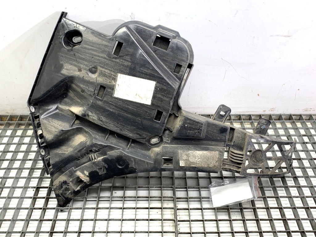 [STARK-877763] Deslizador de parachoques trasero derecho Mercedes-Benz GLE (V167) 2018-