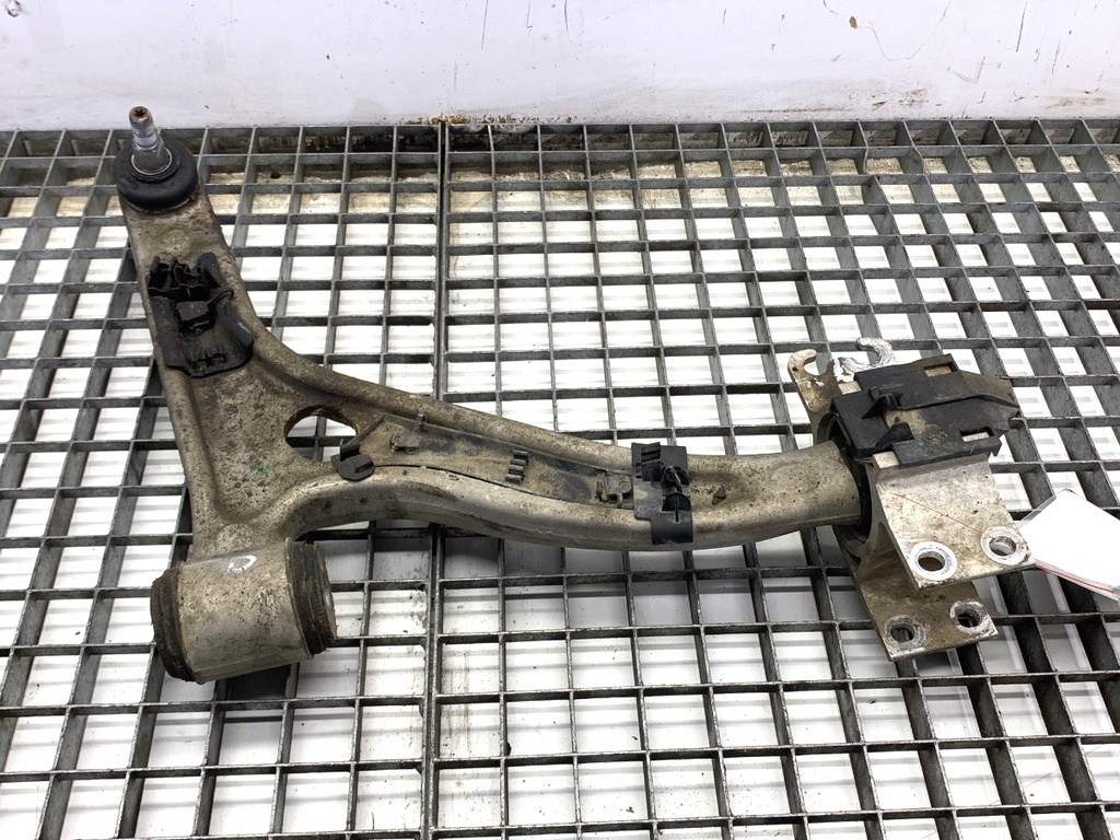 [STARK-879136] Aleta delantera derecha Mercedes-Benz Clase A (W176) 2012-2018