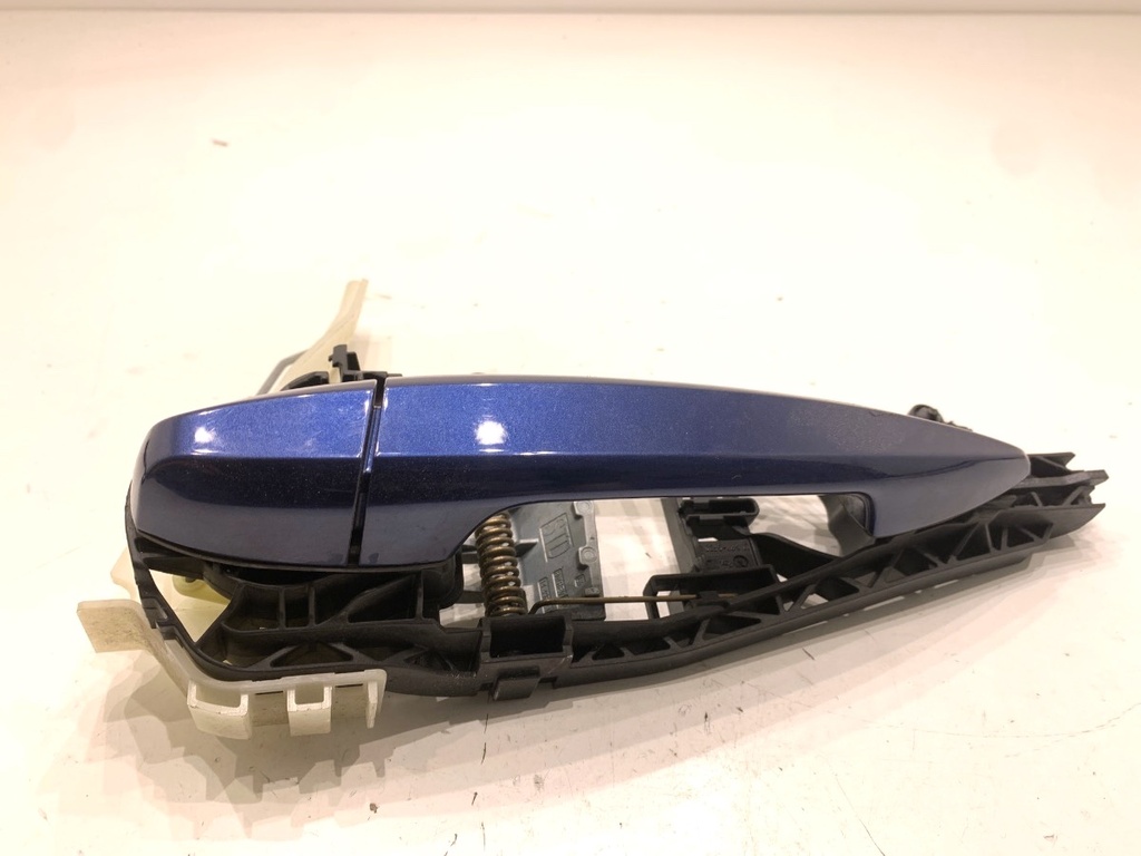 [STARK-881179] Manilla exterior de puerta delantera izquierda BMW X1 (F48) 2014-2022