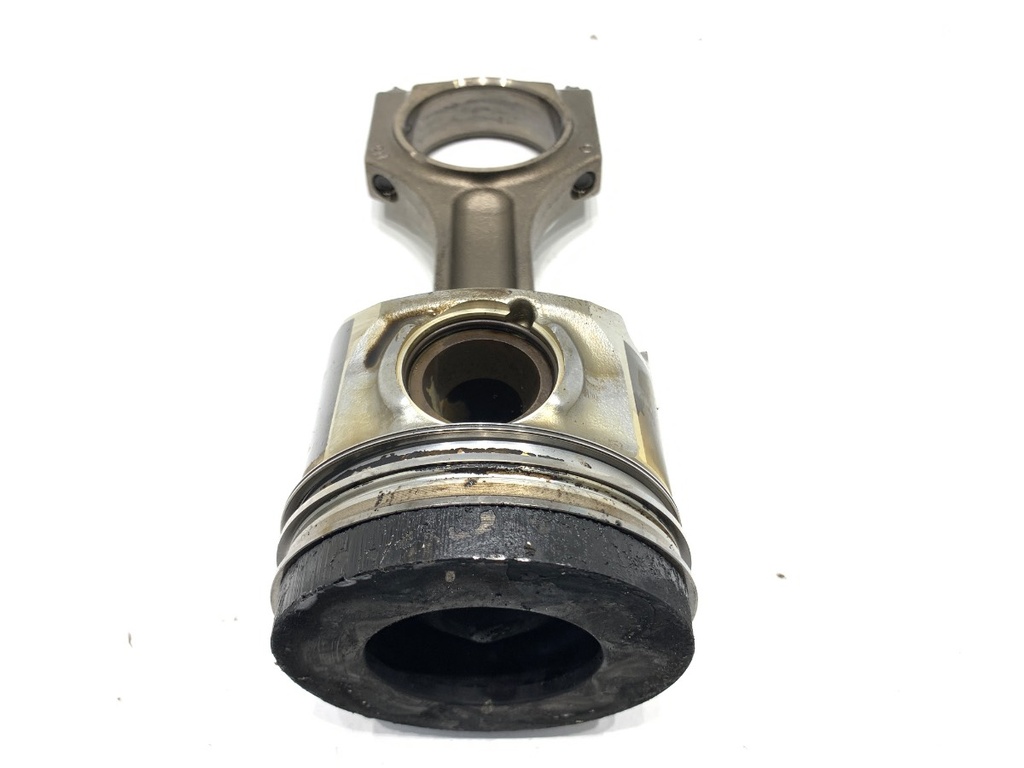 [STARK-883026] Pistón con biela BMW Serie 5 Touring (F11) 530d xDrive 2011-2017