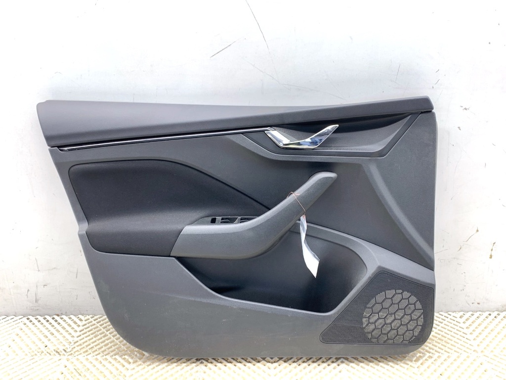 [STARK-884760] Panel de puerta delantero izquierdo SKODA SCALA (NW1) 2019-2022
