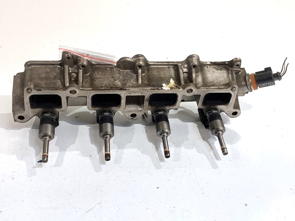 [STARK-885099] Riel de combustible VW Jetta IV (162, 163, AV3, AV2) 1.4 TSI 90 kW 122 CV 2011-2022