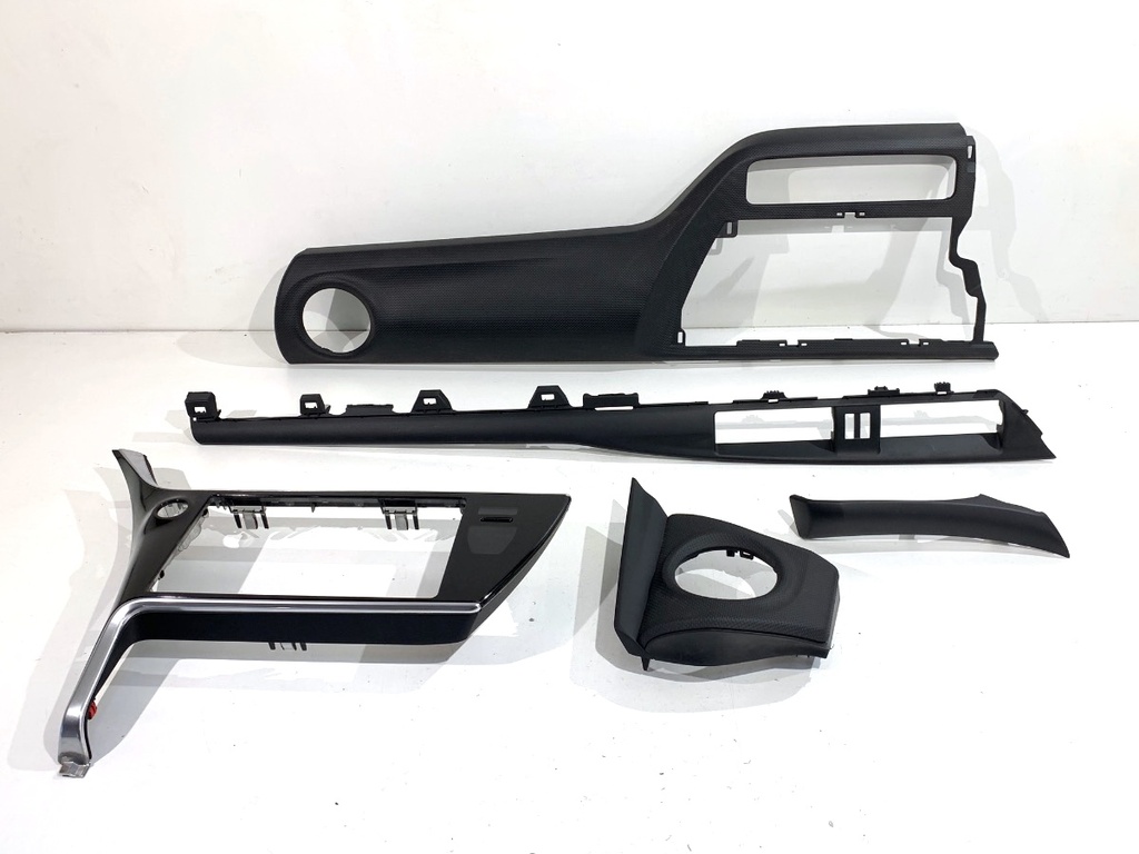 [STARK-886603] Molduras decorativas Toyota Auris (_E18_) 1.3 (NRE180_) 2012-2018