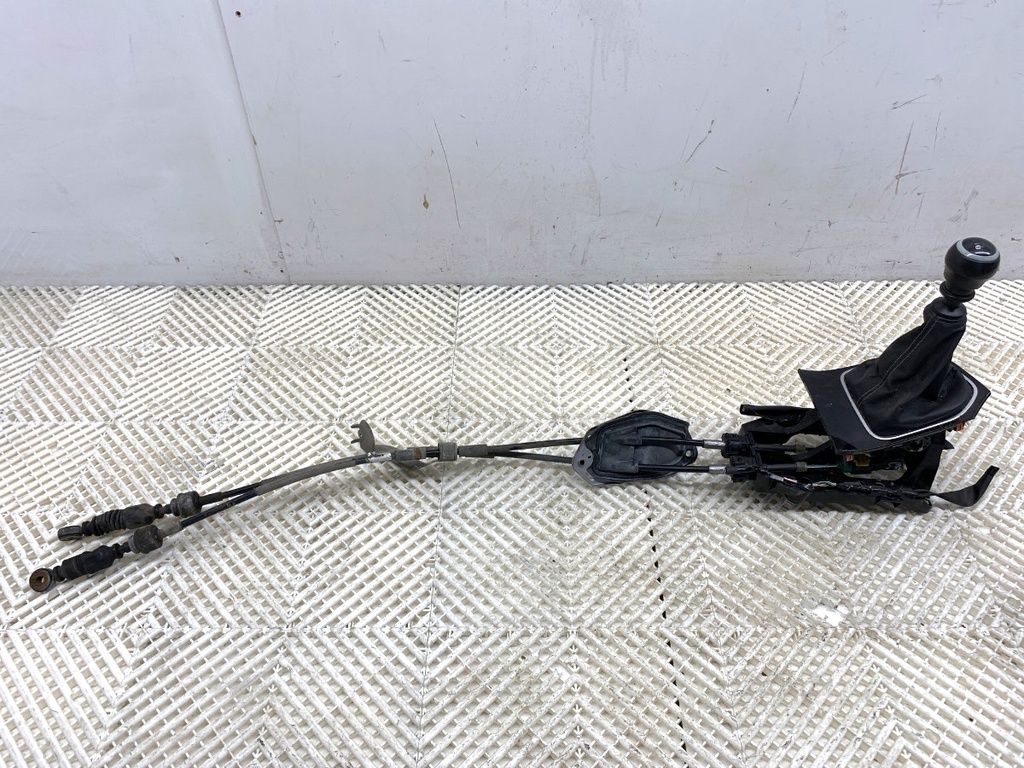 [STARK-886608] Palanca de cambios Toyota Auris (_E18_) 1.3 (NRE180_) 73 kW 2012-2018