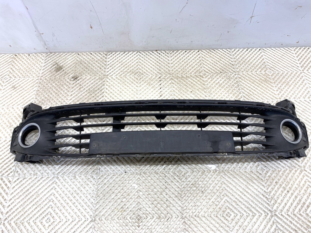 [STARK-887655] Rejilla de parachoques delantero Renault Clio IV (BH) 2012-2022