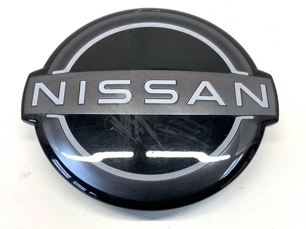 [STARK-890667] Emblema delantero NISSAN Qashqai III (J12) 1.3 DIG-T 2021-2022