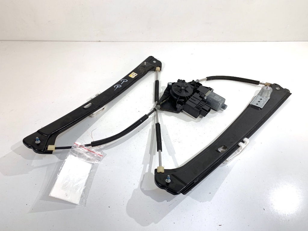 [STARK-890987] Elevador de ventana delantero derecho SKODA KAMIQ (NW4) 1.5 TSI 110 kW 2019-2022