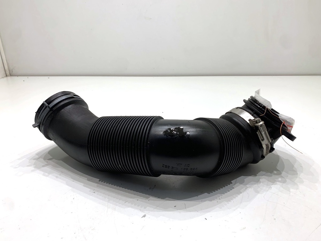 [STARK-892707] Filtro de aire VW Passat B8 (3G2, CB2) 2.0 TSI 4motion 2015-2022