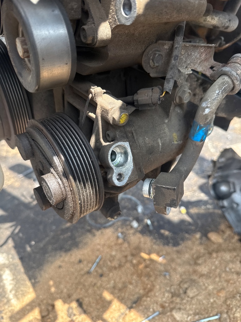 [MTD-530238] Compresor de aire acondicionado Nissan Navara NP300 2.5 dCi