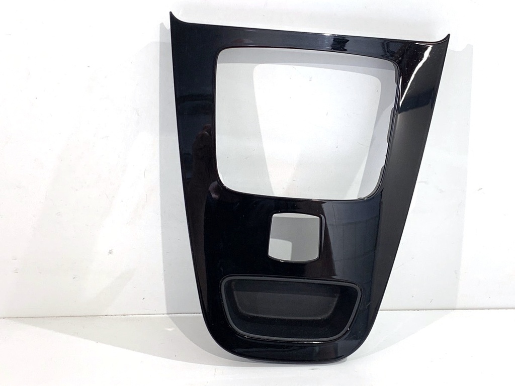 [STARK-898097] Moldura decorativa interior Mercedes-Benz GLE (V167) 2018-2021