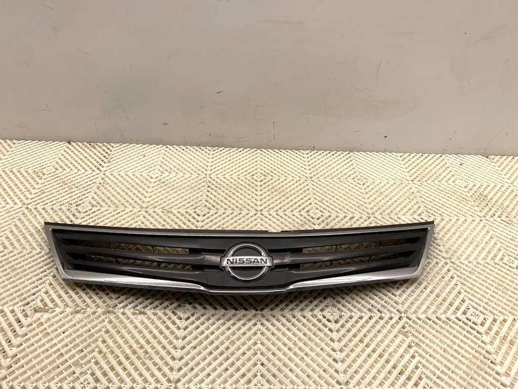 [STARK-899494] Rejilla de parachoques NISSAN VERSA I 2006-2022