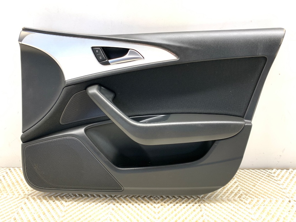 [STARK-899801] Panel de puerta delantero derecho Audi A6 C7 Avant (4G5, 4GD) 2011-2018
