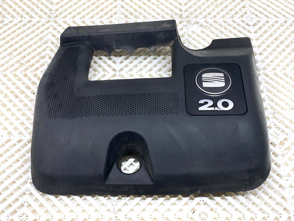 [STARK-902636] Cubierta de motor SEAT ALHAMBRA (7V8, 7V9) 2.0 i 85 kW 1996-2010