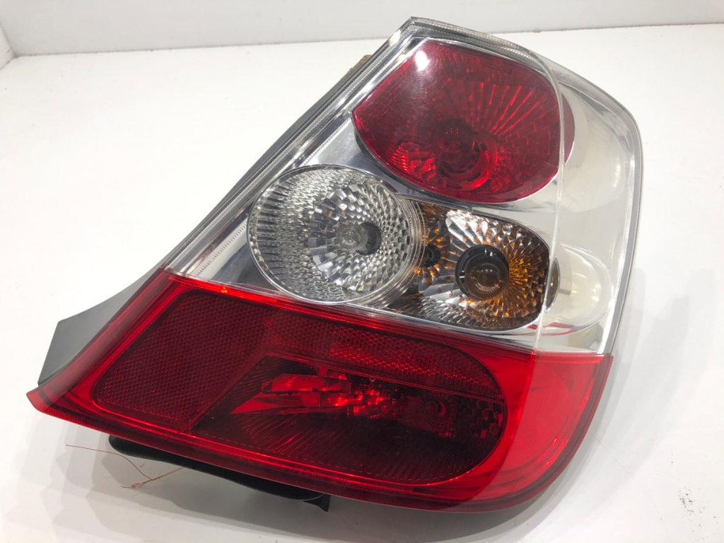 [STARK-903477] Piloto trasero derecho Honda Civic VII Hatchback 2000-2006