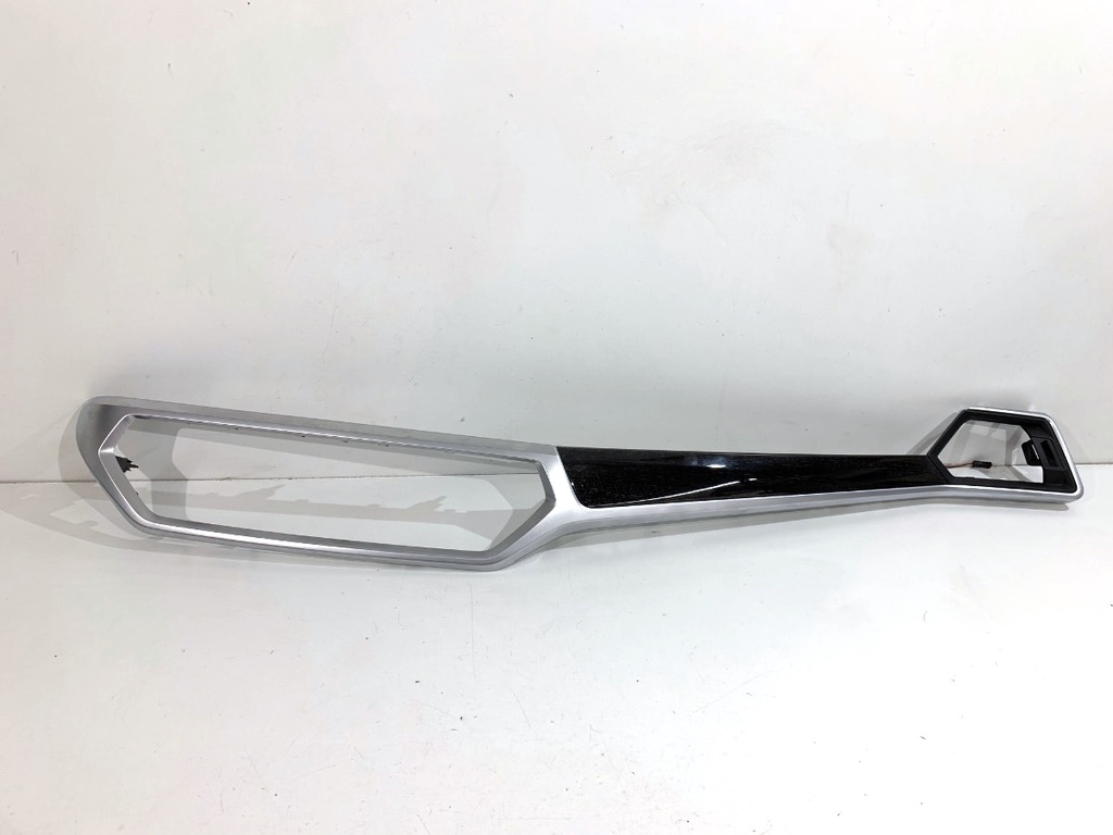 [STARK-904636] Moldura decorativa BMW Serie 3 Touring G21/G81 2019-2022