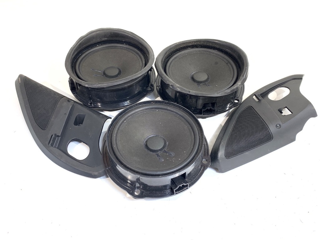 [STARK-905870] Juego de altavoces SKODA Octavia III Combi (5E5, 5E6) 2012-2022