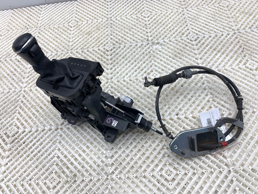 [STARK-907327] Palanca de cambios Toyota Yaris Cross (MXP_) 2020-2022