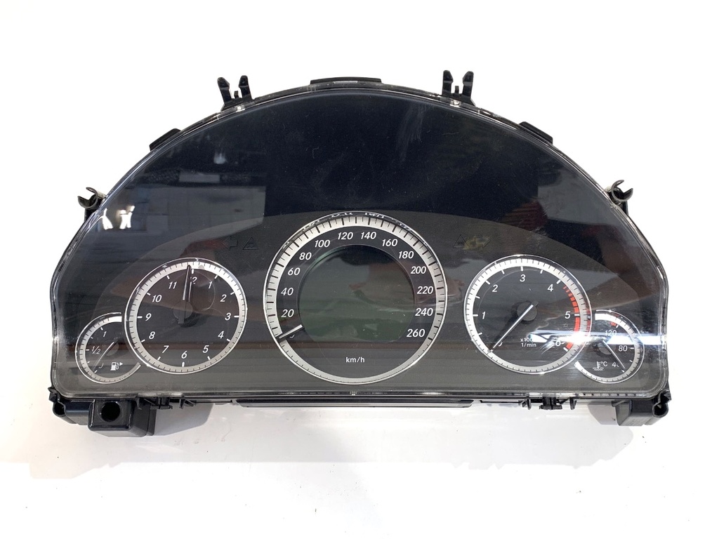 [STARK-906897] Velocímetro Mercedes-Benz Clase E T-Model (S212) 2009-2016