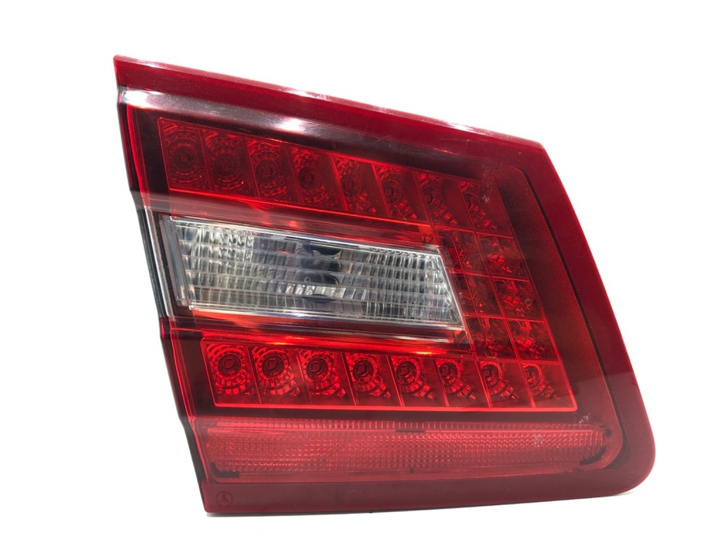 [STARK-906900] Piloto trasero izquierdo Mercedes-Benz Clase E T-Model (S212) 2009-2016