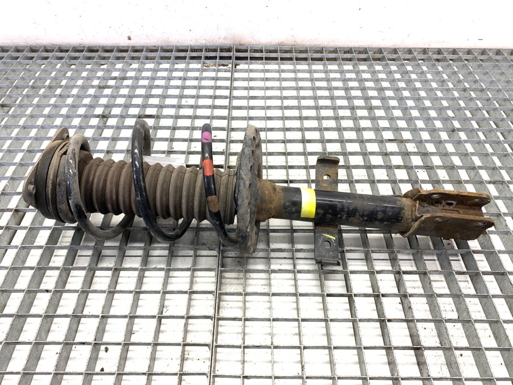 [STARK-908247] Amortiguador delantero derecho Renault Captur I (J5_, H5_) 2013-2022