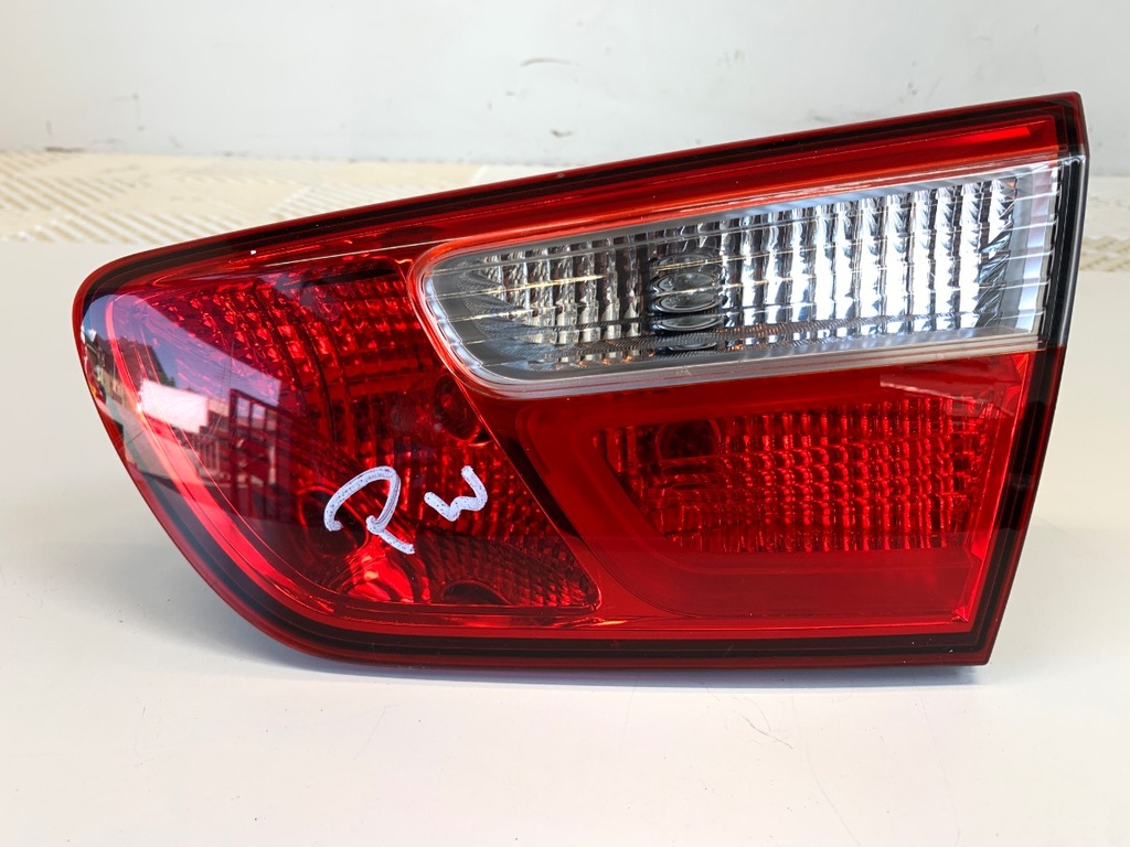 [STARK-911915] Lámpara trasera derecha KIA RIO III sedán (UB) 2010-2017
