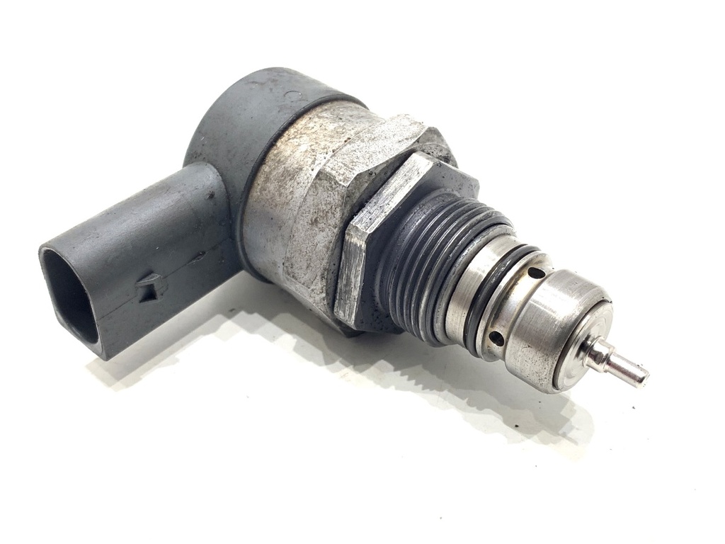[STARK-912417] Regulador de presión de combustible MERCEDES-BENZ Clase E T-Model (S212) 2009-2016