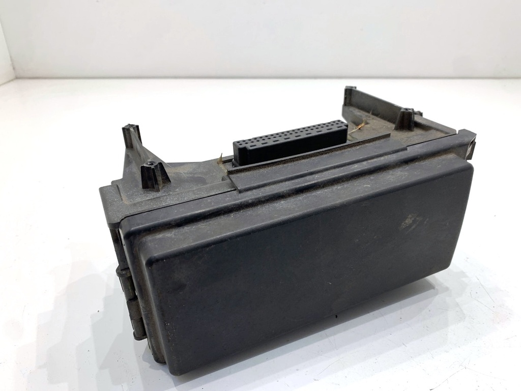 [STARK-914396] Caja de fusibles JEEP GRAND CHEROKEE III (WH, WK) 3.7 V6 4x4 2008-2010