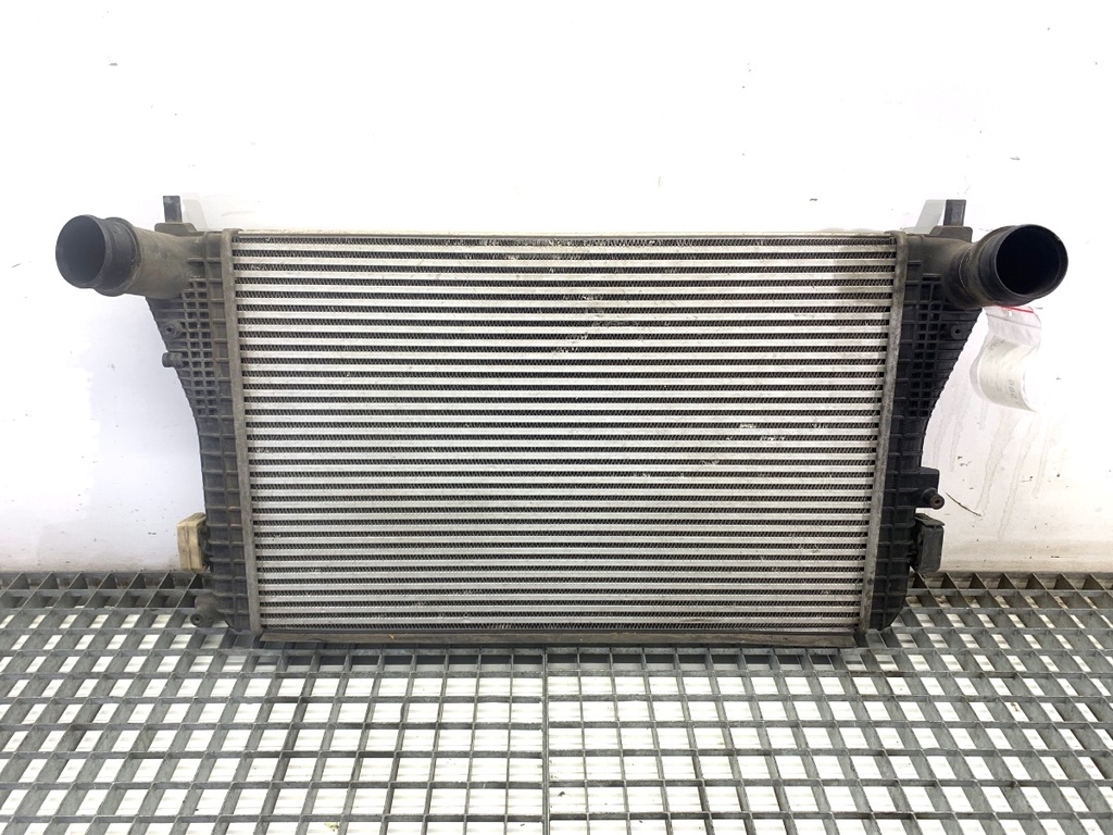 [STARK-915586] Intercooler VW Tiguan (5N_) 2.0 TDI 4motion 103 kW 2007-2018