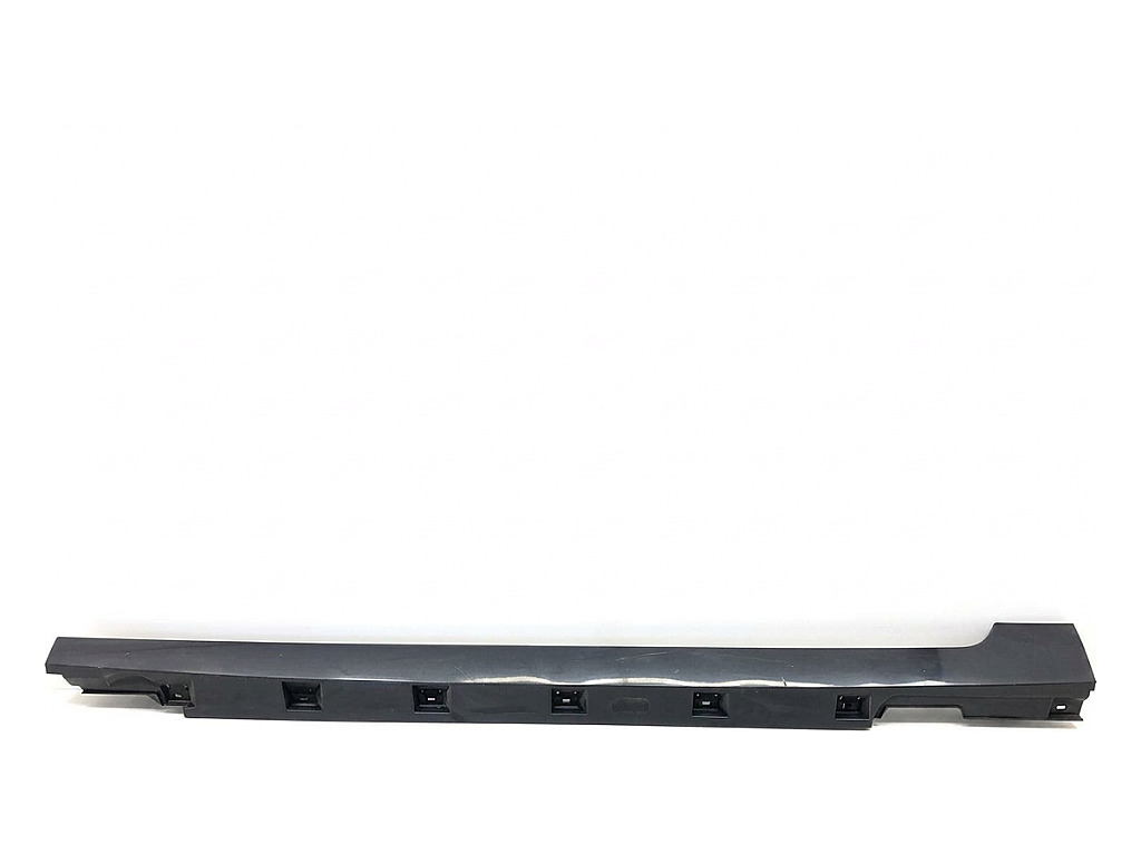 [STARK-917797] Moldura de umbral izquierda VW Passat B8 Variant (3G5, CB5) 2014-2022