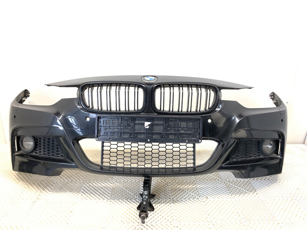 [STARK-873717] Parachoques delantero BMW Serie 3 (F30, F80) 2011-2018